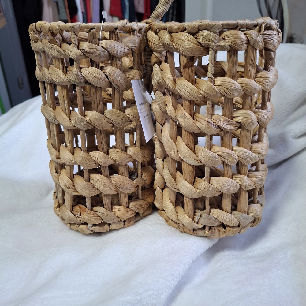 Hyacinth Wine Holders